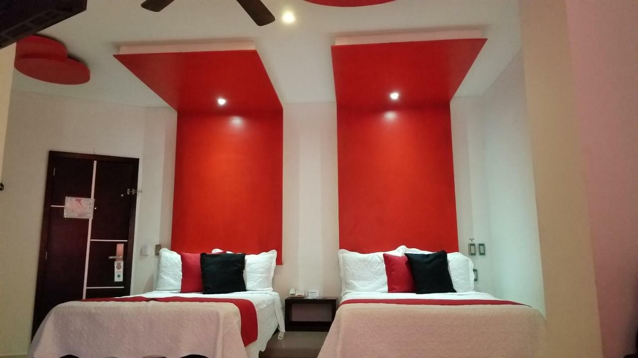 Hotel Dluxe Сан-Хуан-де-лос-Лагос Экстерьер фото