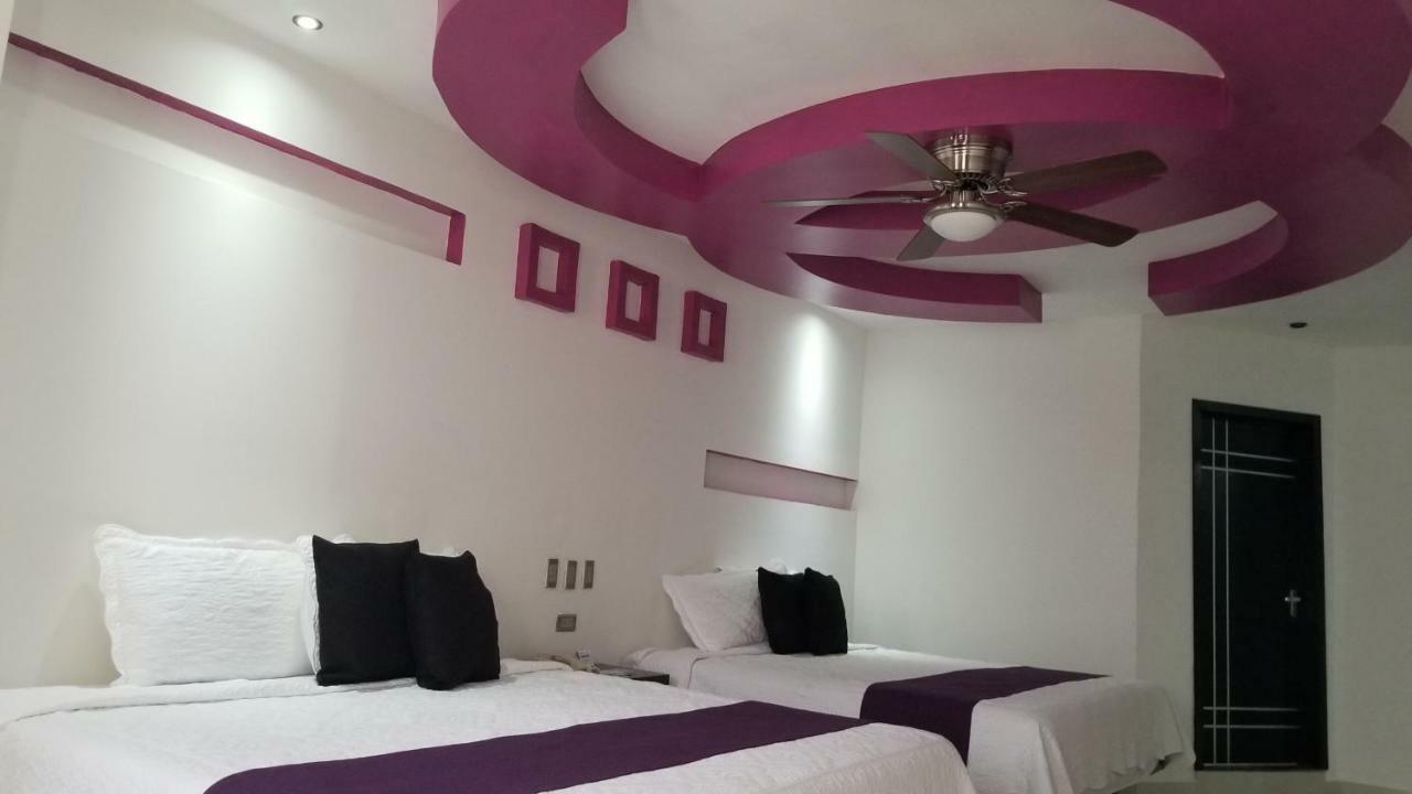 Hotel Dluxe Сан-Хуан-де-лос-Лагос Экстерьер фото